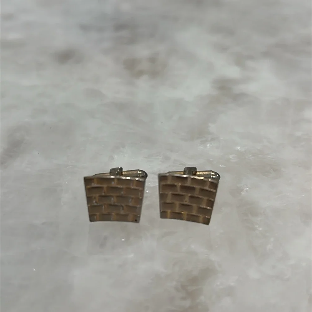 Men’s Gold Woven Cufflinks